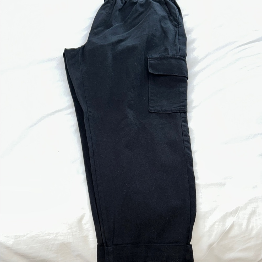 GAP Black Cargo Pants Relaxed Fit
